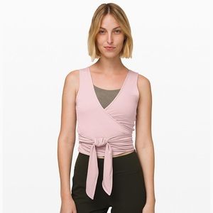 Lululemon Twist me up crop tank